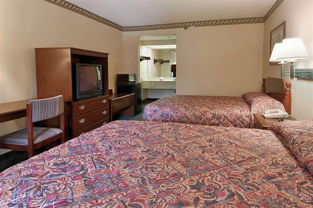 Days Inn - チャペル・ヒル 部屋 写真